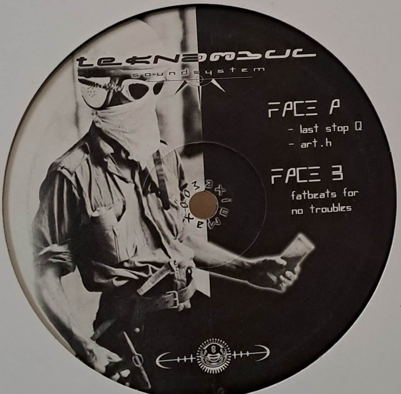 1) Axium 03 - vinyle freetekno