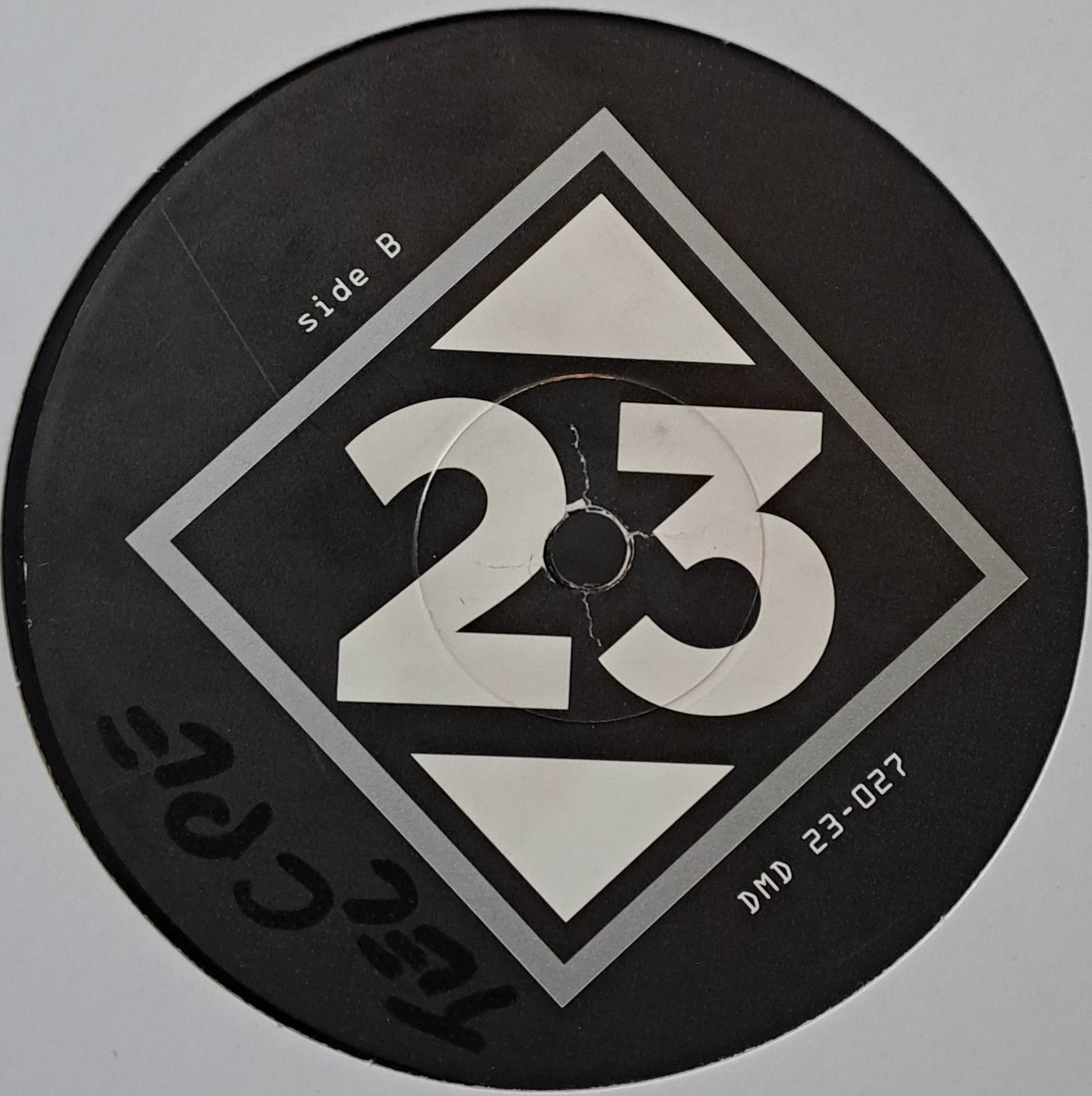 23 Frankfurt ‎027 - vinyle acid