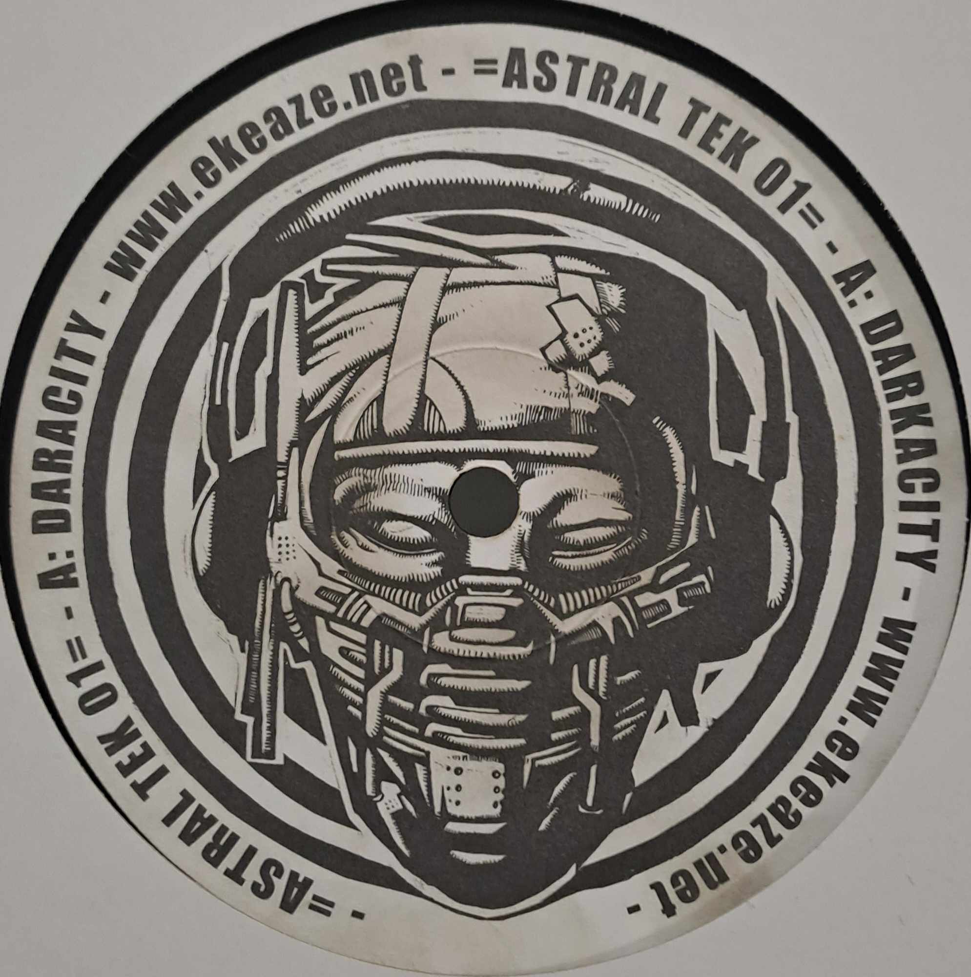 Astral Tek 01 - vinyle freetekno