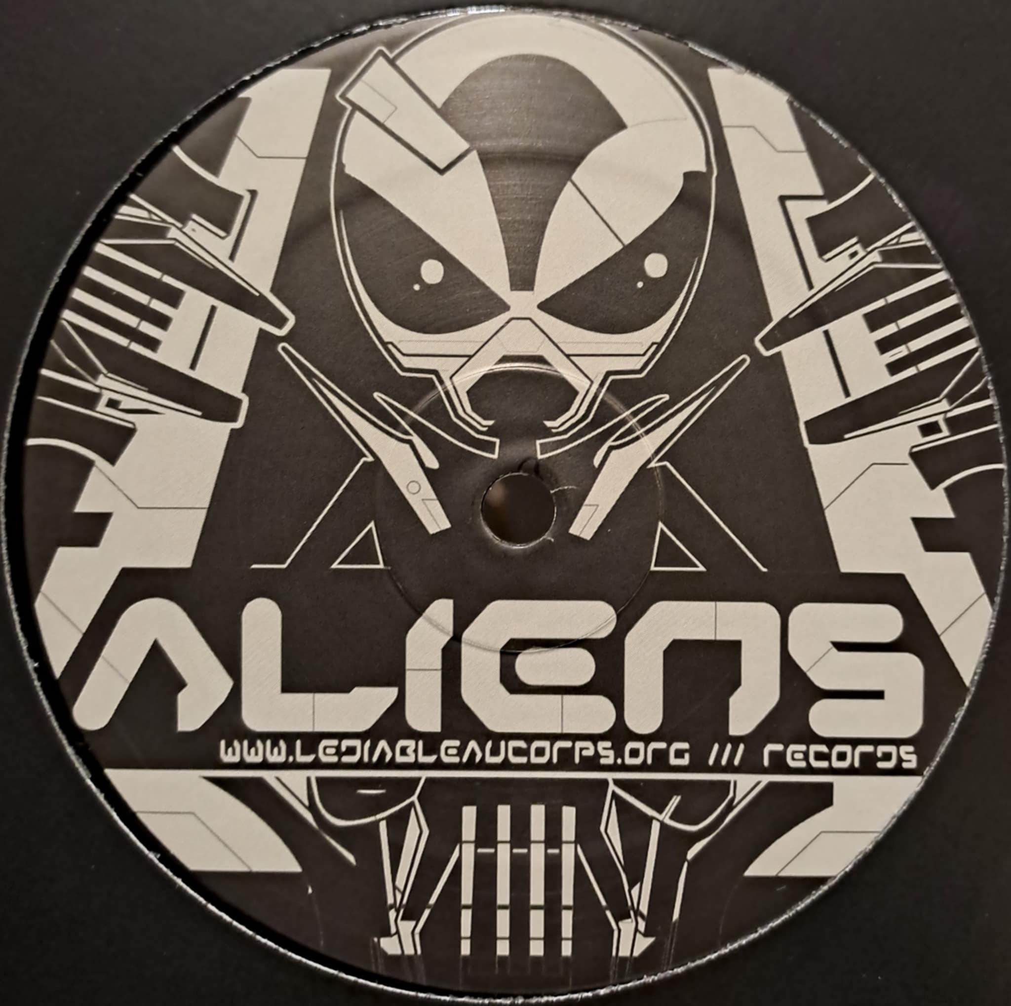 Aliens 01 RP - vinyle freetekno