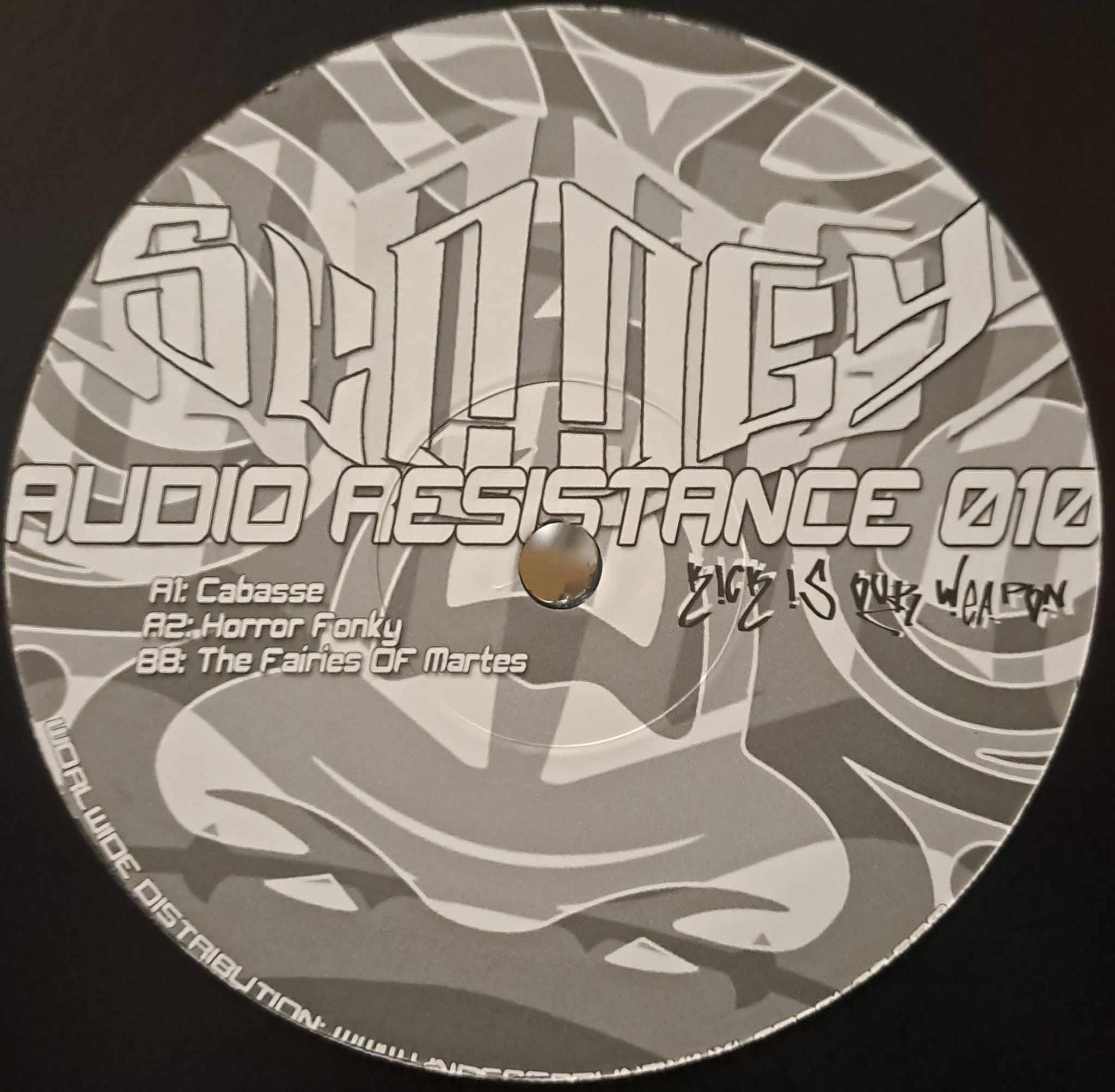 Audio Resistance 10 (toute dernière copie en stock) - vinyle freetekno