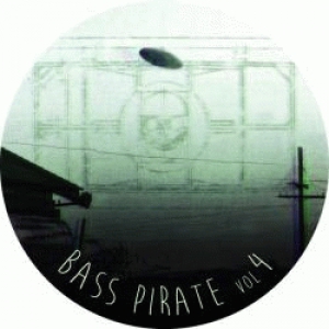 Bass Pirate vol. 4 RP - vinyle freetekno