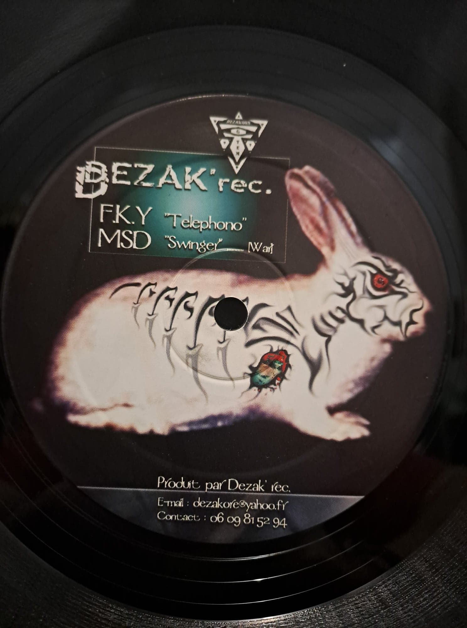 Dezakore 01 - vinyle freetekno