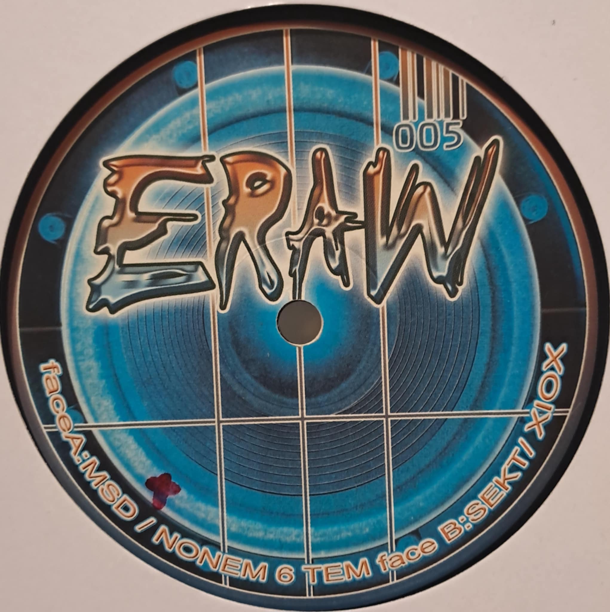 E-Raw 005 - vinyle freetekno