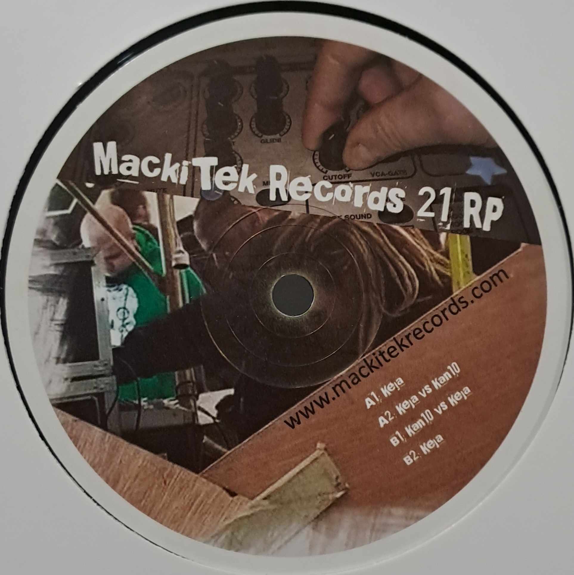 Mackitek 21 RP - vinyle tribe