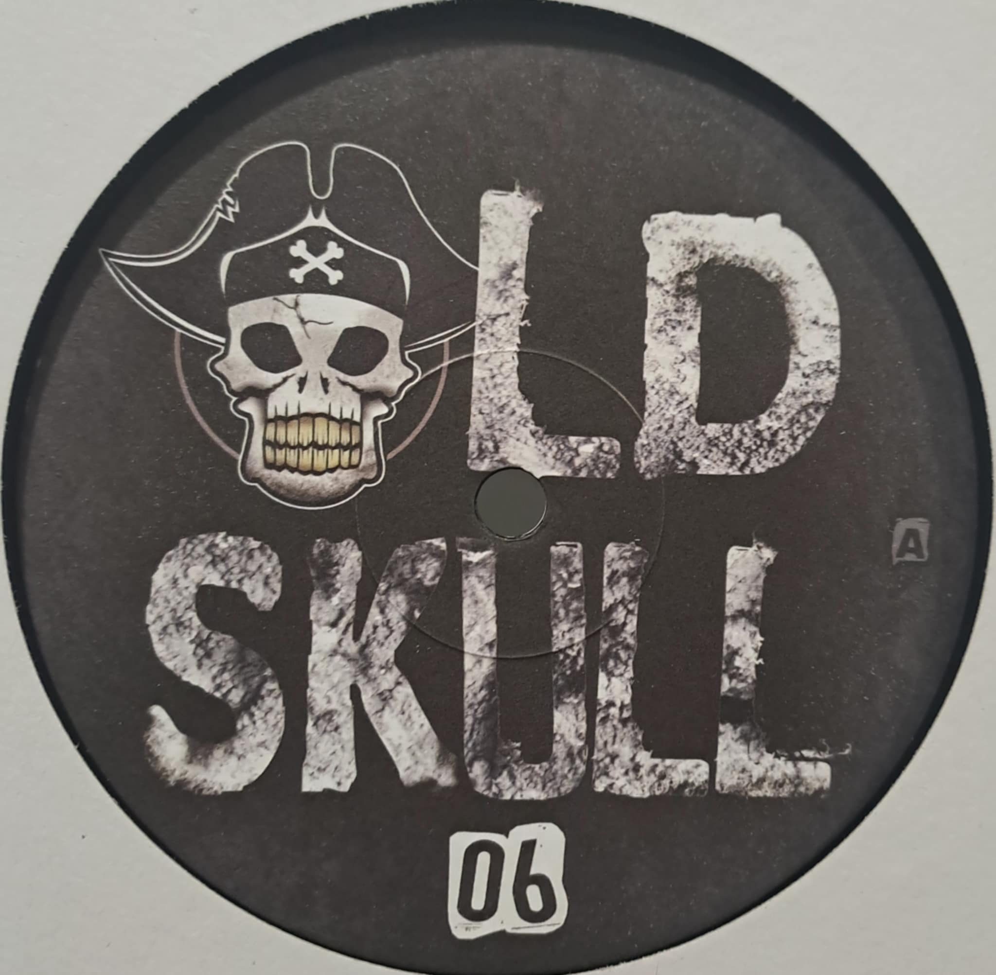 Old Skull 06 - vinyle freetekno