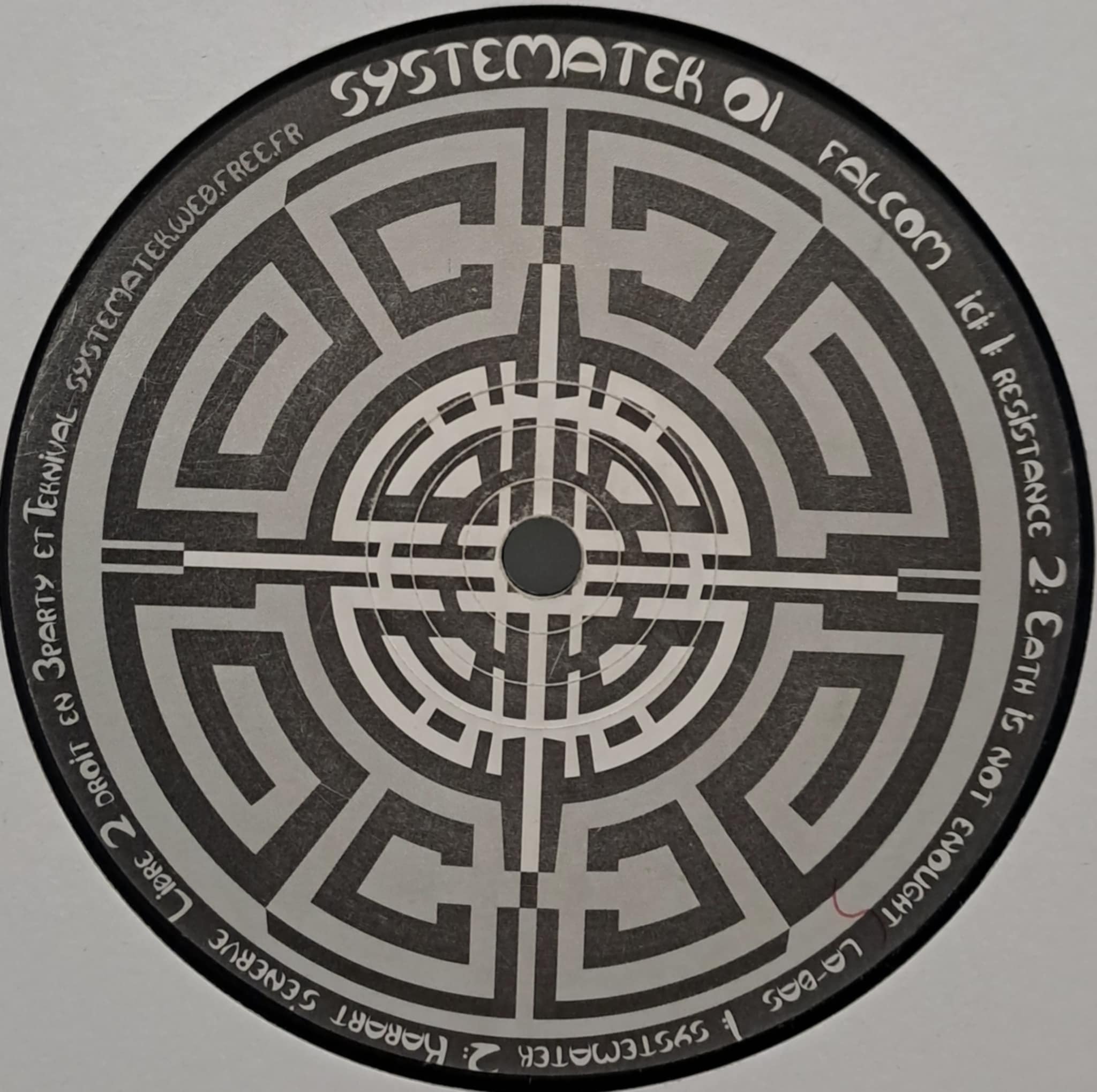 Systematek 01 - vinyle freetekno