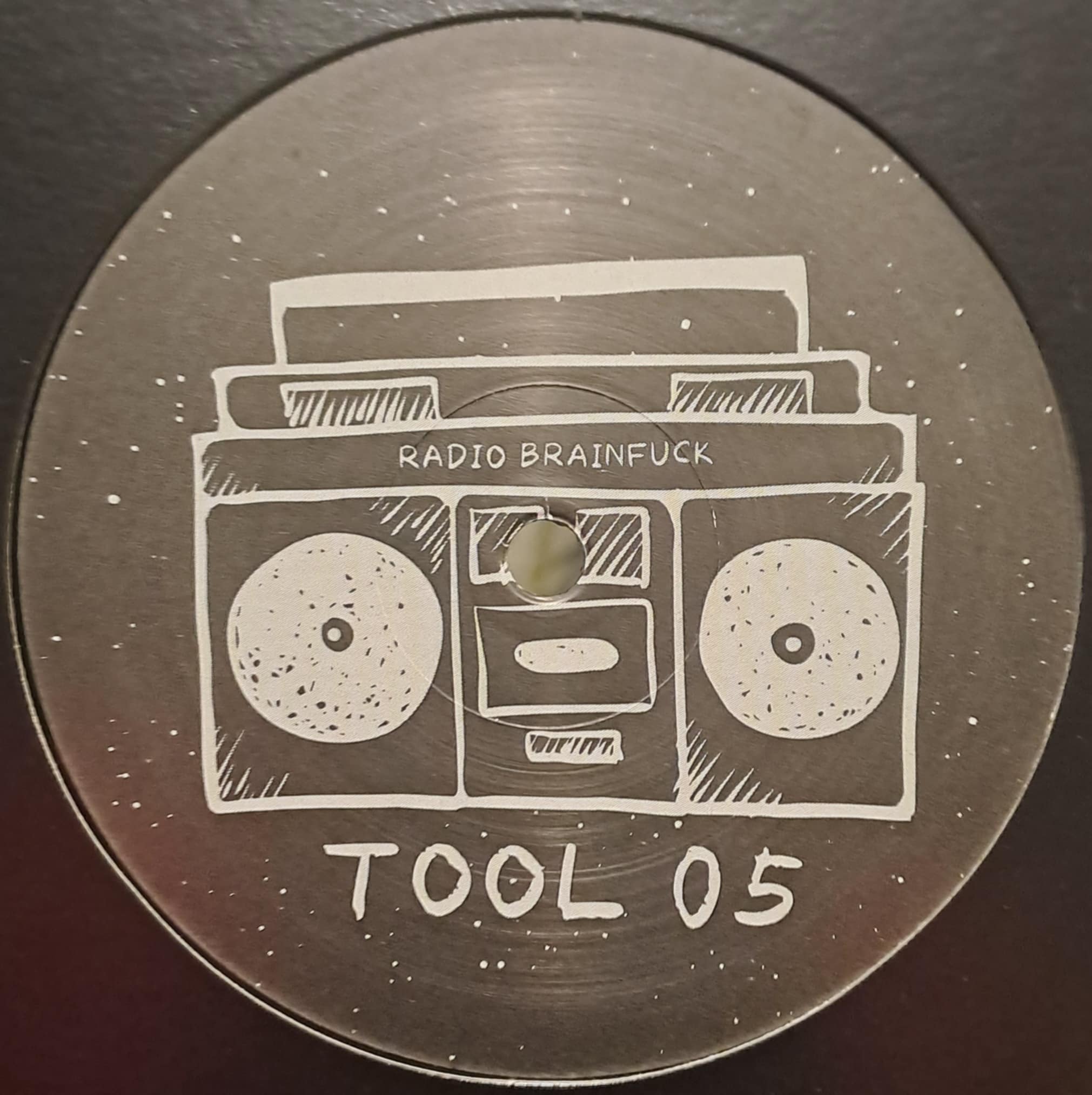 Tool 05 - vinyle freetekno